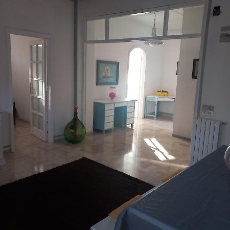 باري Wendy House Apartament المظهر الخارجي الصورة