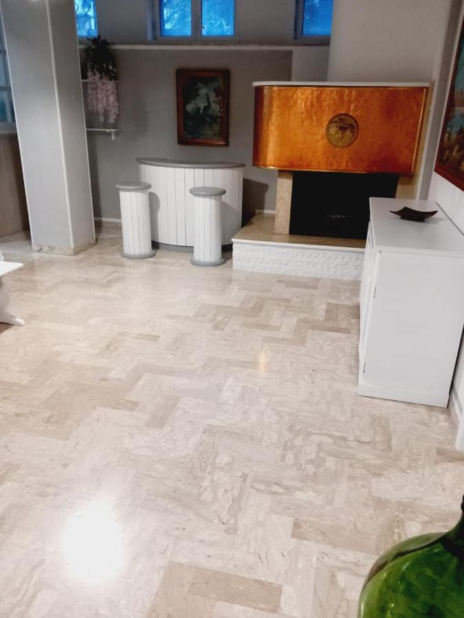 باري Wendy House Apartament المظهر الخارجي الصورة